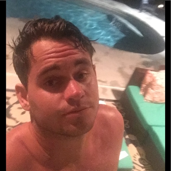 Meet your Posher, Mccrae - Picture 1 of 1